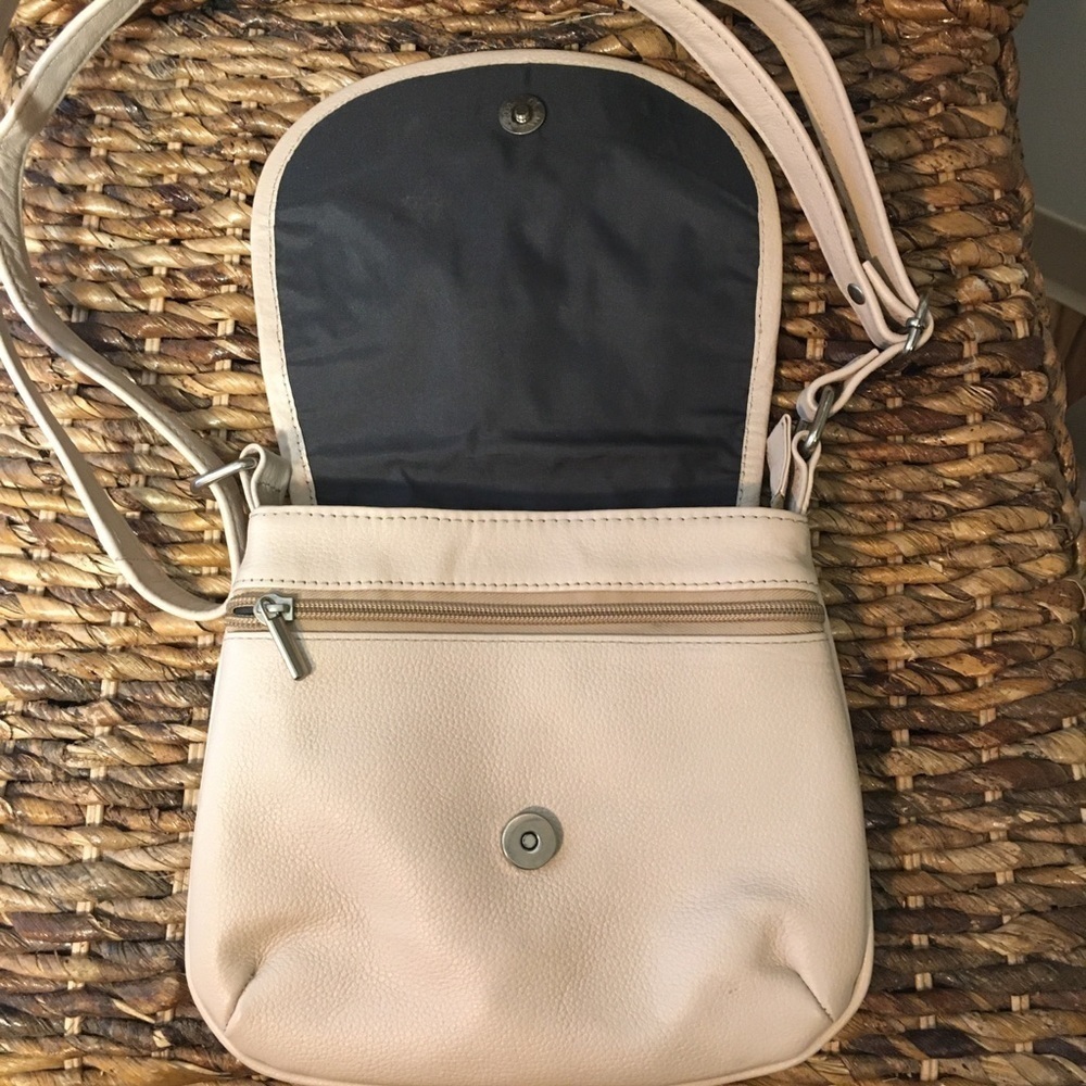 Unbranded basic crossbody - Picture 4 of 7